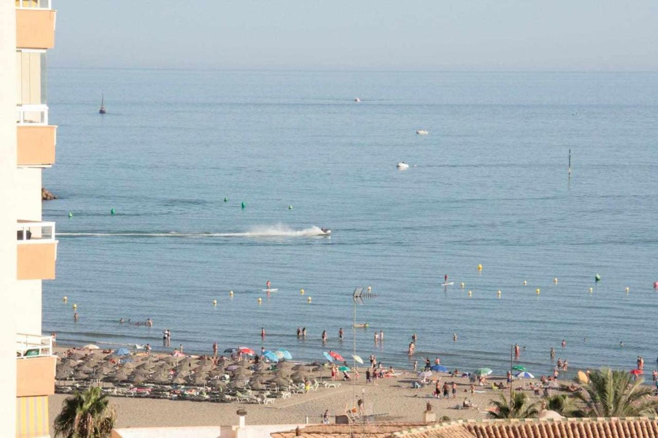 Pool And Beach In Benalmadena Bagian luar foto
